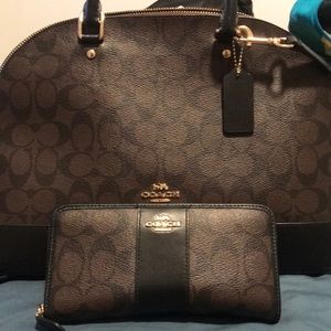 Coach purse and matching wallet